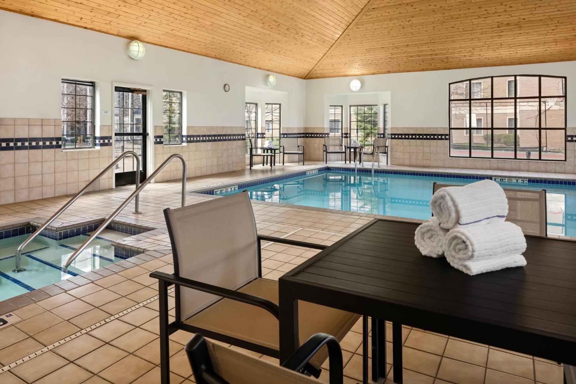 Staybridge Suites Minneapolis-Maple Grove By Ihg Bagian luar foto